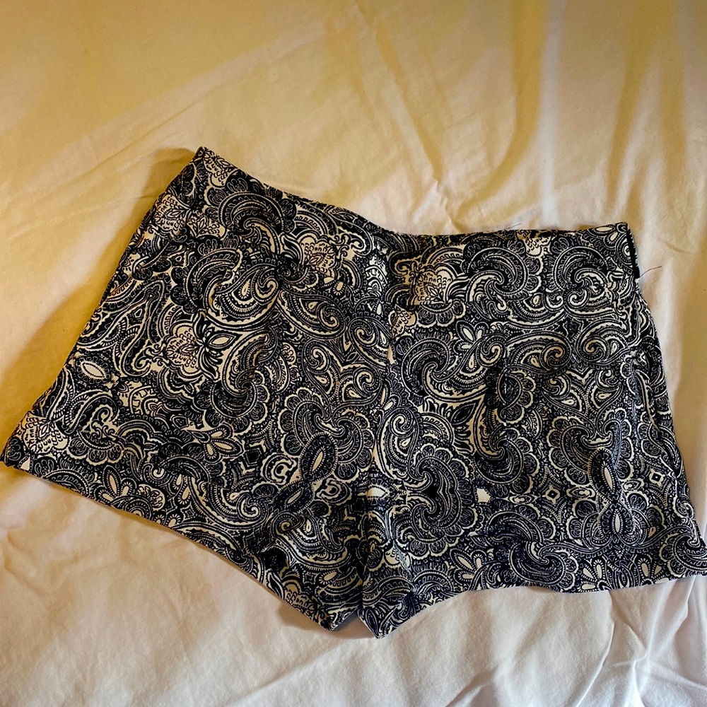 Paisley print black and white shorts